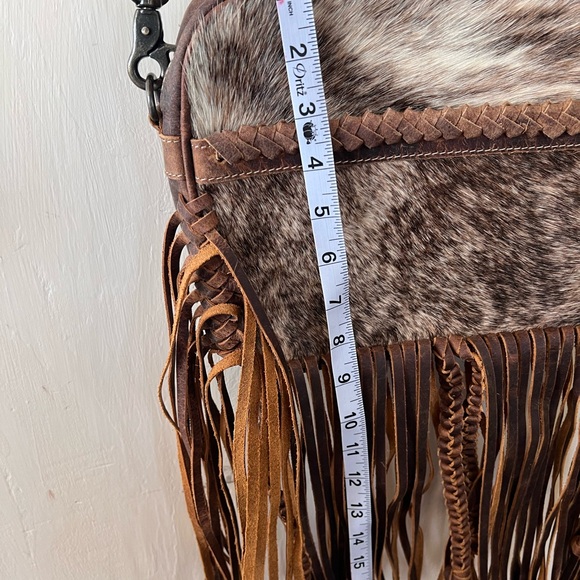 Brown and Tan Fringe Leather Bag - Picture 10 of 11